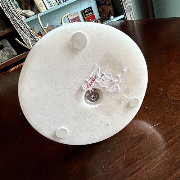 HomeGoods Gold (colored) and White Jewelry Tree, Metal and Stone - Picture 4 of 6